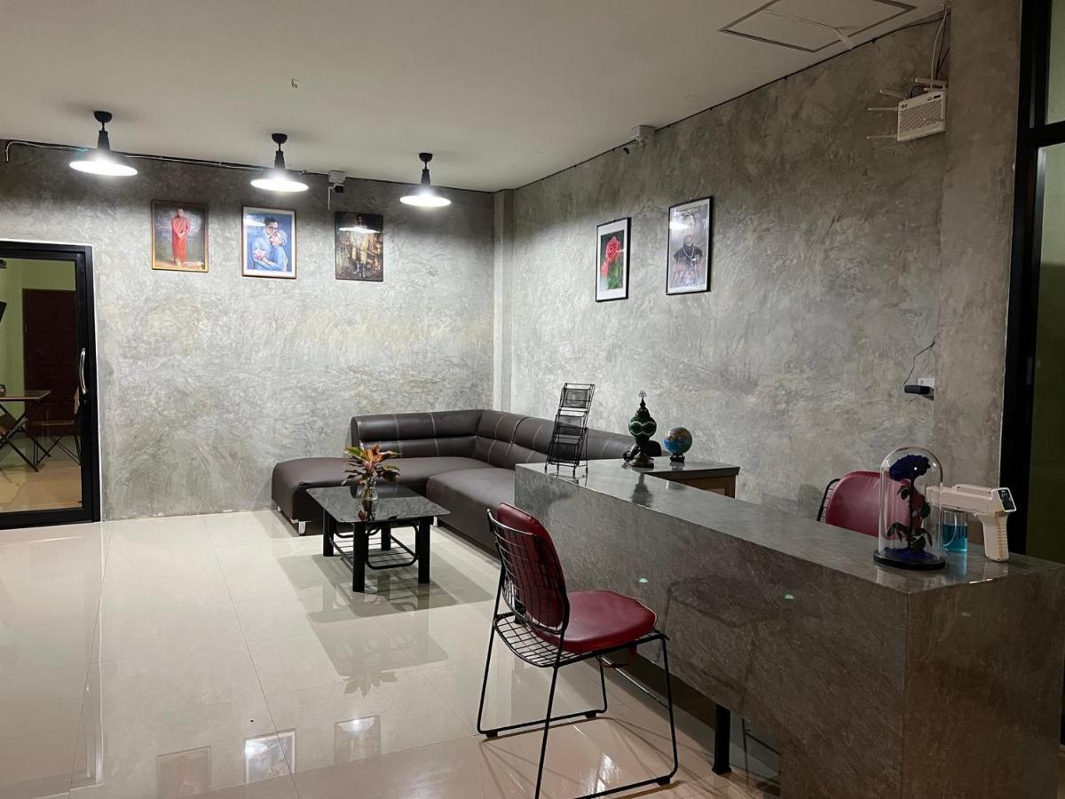 V Tharm Hotel Udon Thani Eksteriør billede