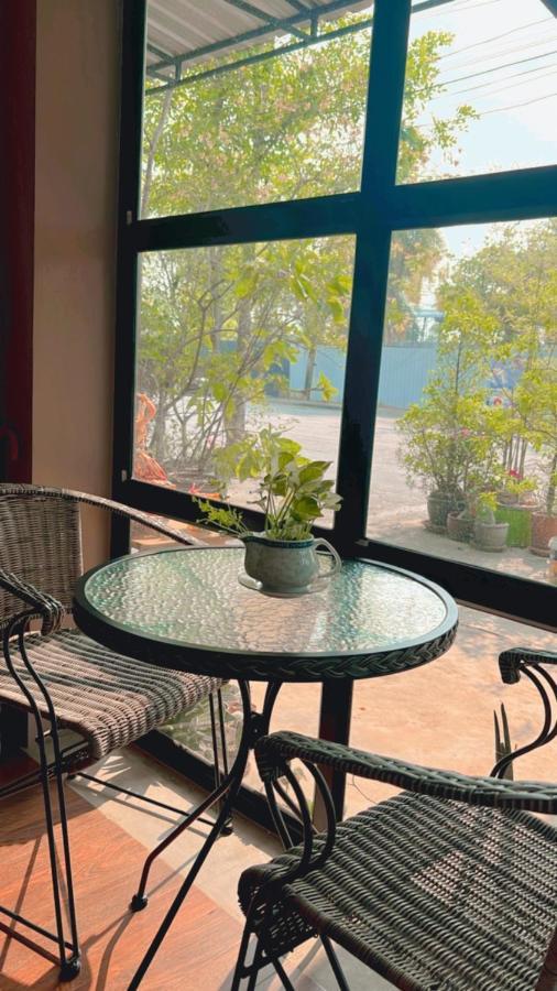 V Tharm Hotel Udon Thani Eksteriør billede