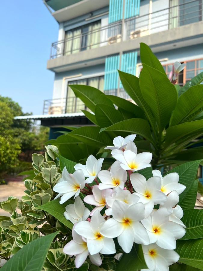V Tharm Hotel Udon Thani Eksteriør billede