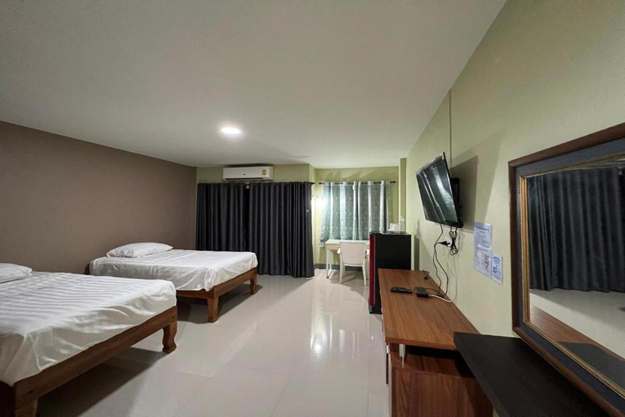 V Tharm Hotel Udon Thani Eksteriør billede