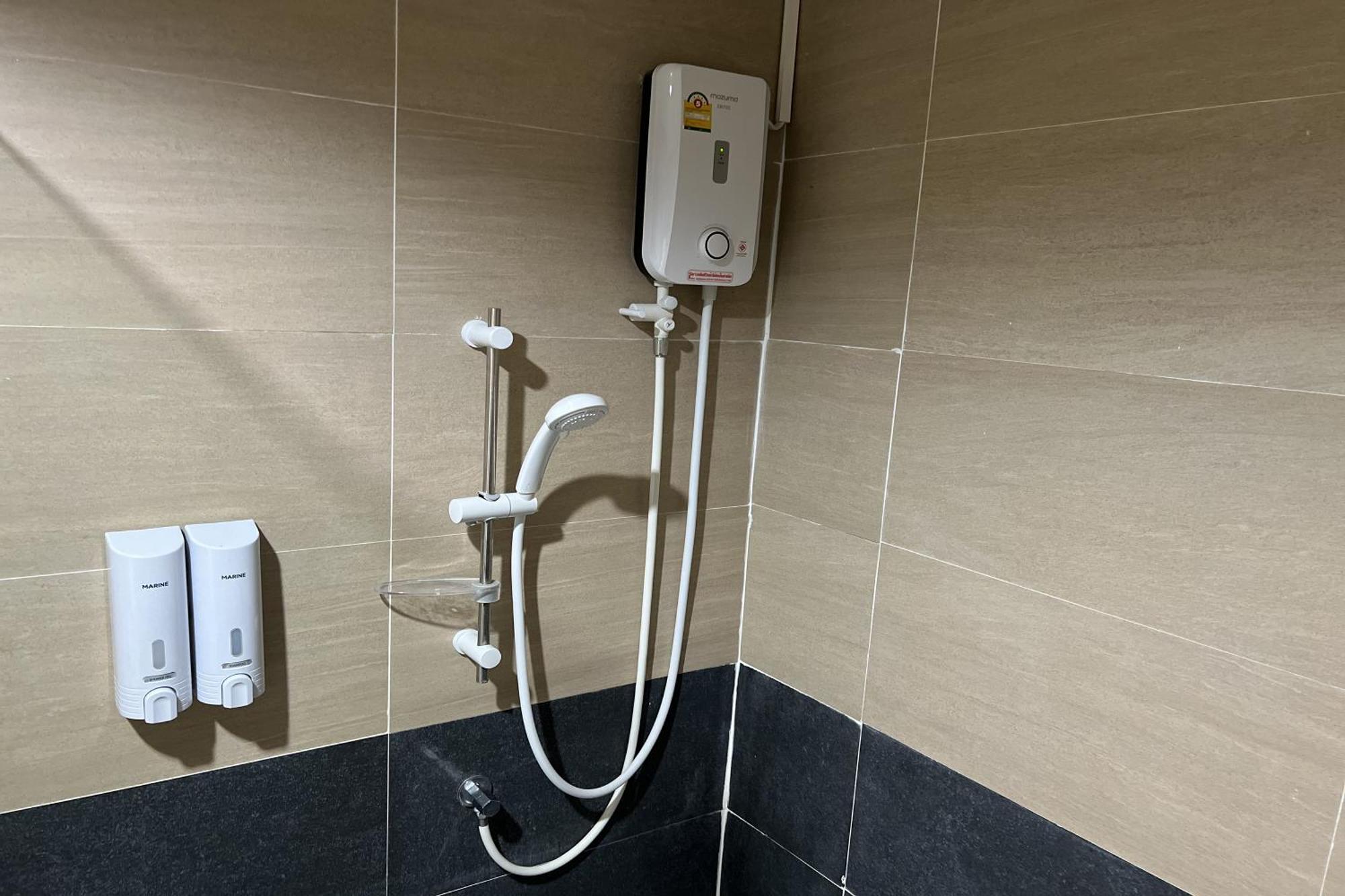 V Tharm Hotel Udon Thani Eksteriør billede