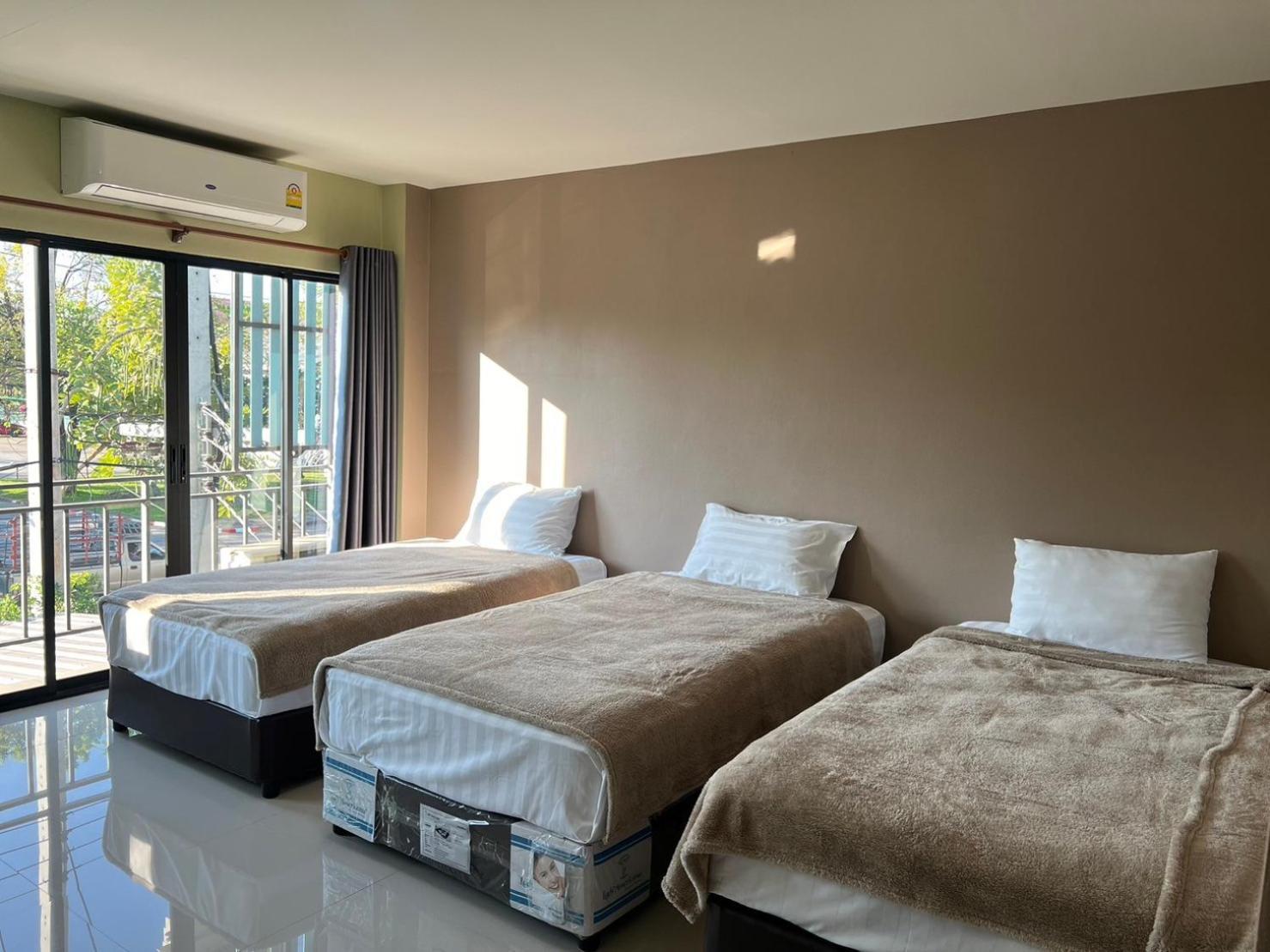 V Tharm Hotel Udon Thani Eksteriør billede
